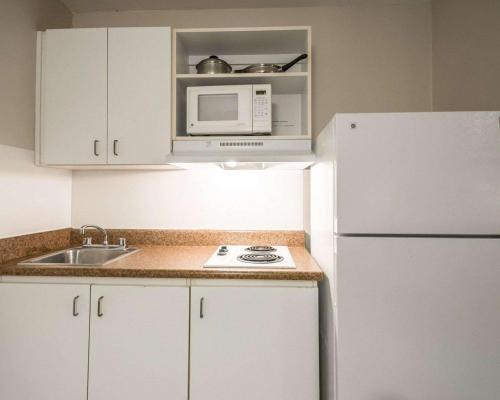 Hotel Suburban Extended Stay