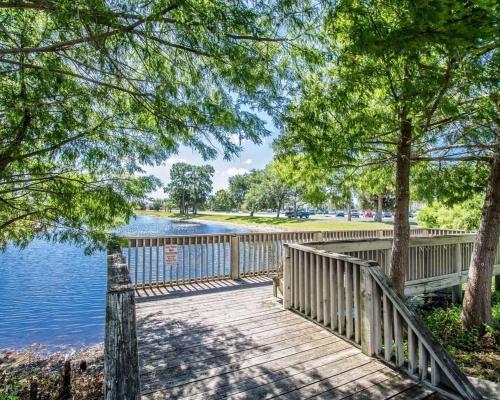 Hotel Suburban Extended Stay