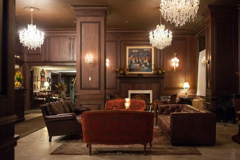 Hotel Landmark Inn