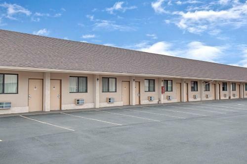 Motel Knights Inn Pine Brook