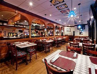Hotel Ramada Plaza Long Island Macarthur Airport