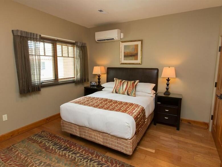 Columbia Cliff Villas Hotel
