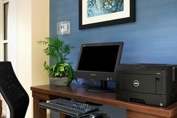Hotel Days Inn & Suites Altoona