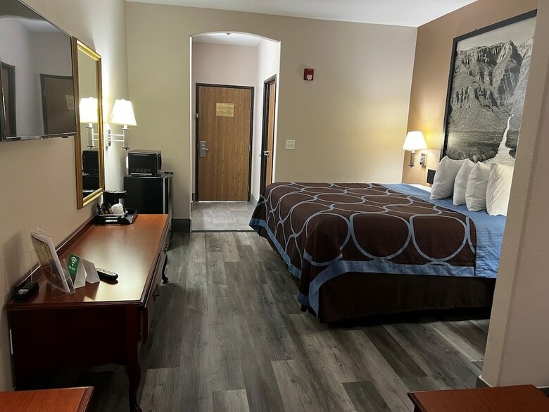 Hotel Super 8 Motel Huntsville Texas