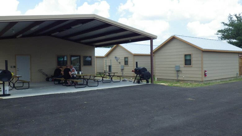 Hotel Brush Country Lodge