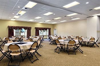 Hotel Stay Beyond Inn & Suites