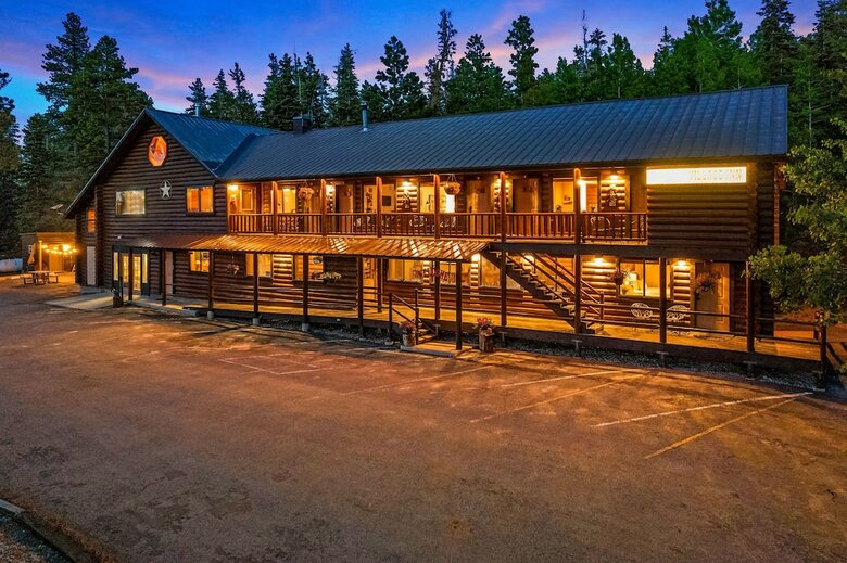 Lodge Duck Creek Village Inn