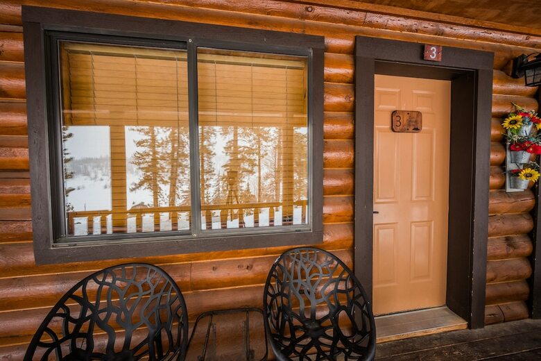 Lodge Duck Creek Village Inn