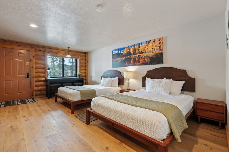 Lodge Duck Creek Village Inn