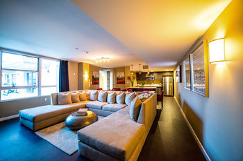 Aparthotel Ginosi Figaro Suites