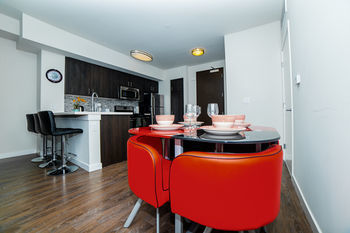 Aparthotel Ginosi Figaro Suites
