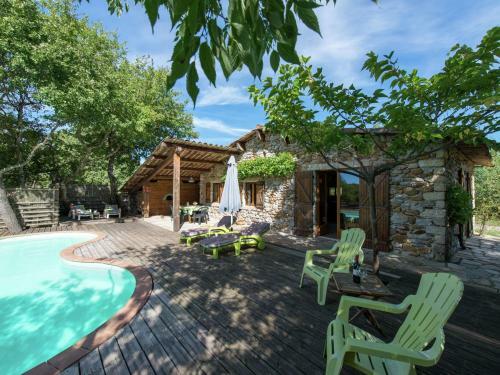 Maison De Vacances - St Alban-auriolles 2