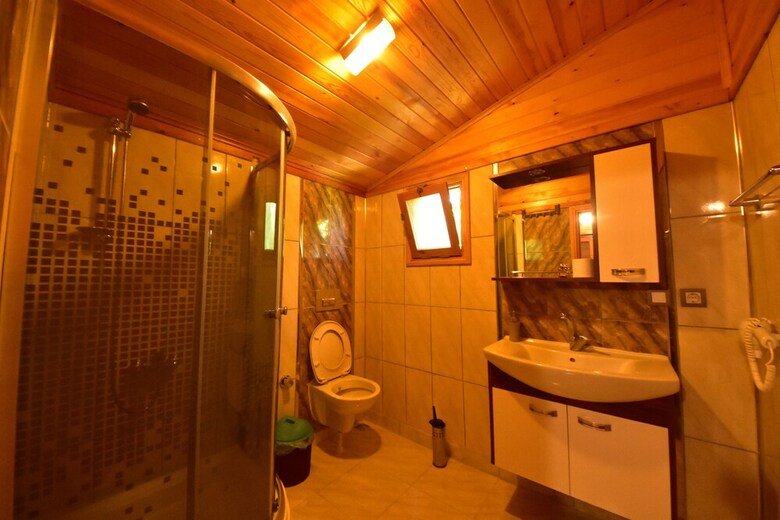 Lemon Garden Lodge