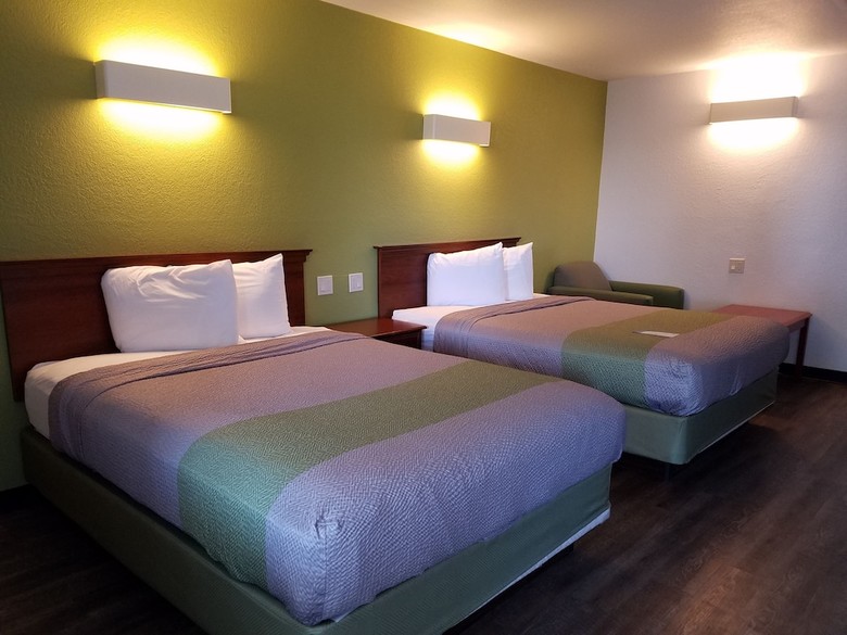 Motel 6 Oakdale