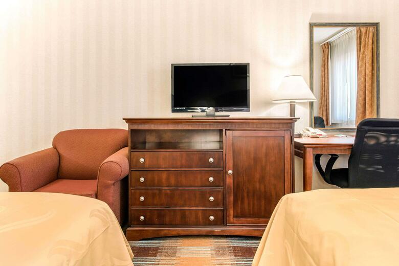 Hotel Quality Inn & Suites