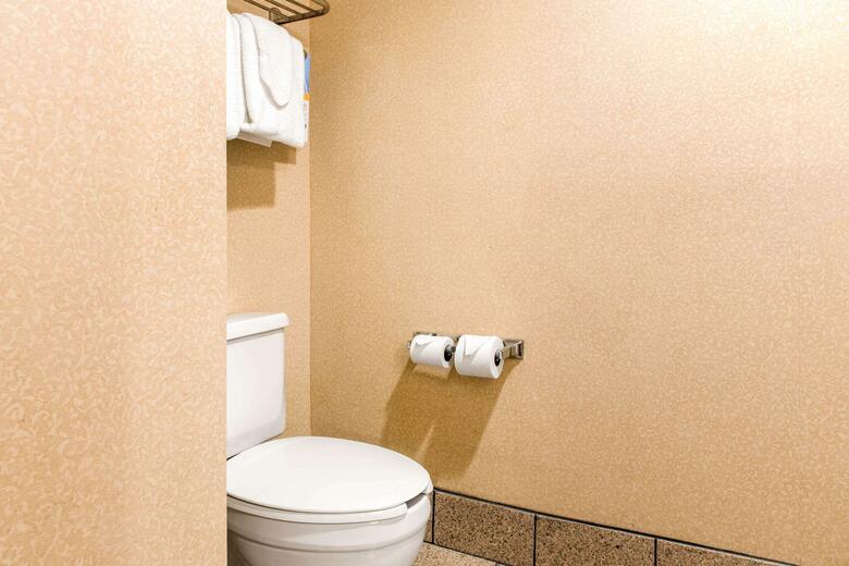 Hotel Quality Inn & Suites