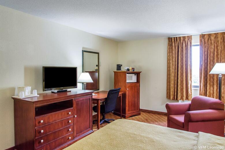 Hotel Quality Inn & Suites