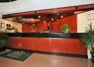 Hotel Quality Inn & Suites