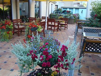 Gamanta Art Hotel
