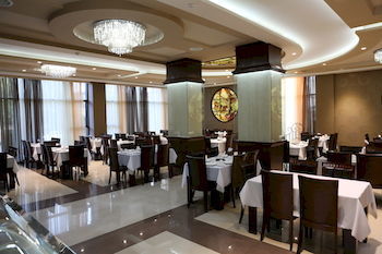 Nairi Hotel
