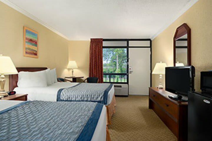 Hotel Ramada Conference Center Jacks