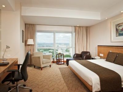 Hotel Crowne Plaza Galleria Manila