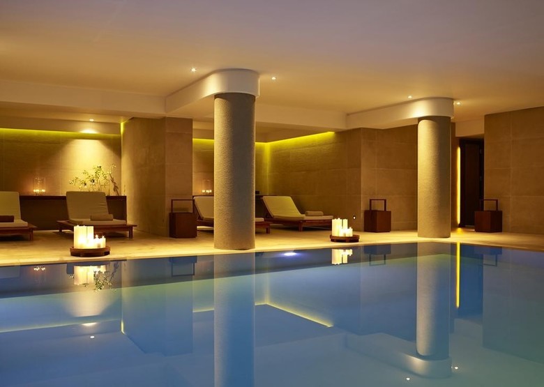 Hotel The Ixian Grand