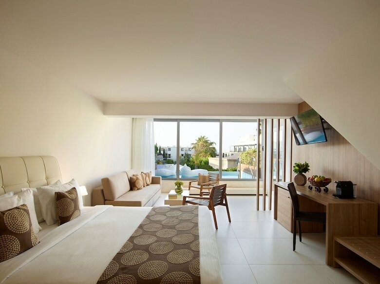 Hotel The Ixian Grand