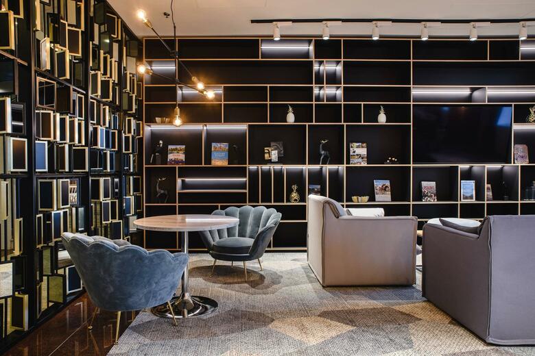 Hotel Courtyard By Marriott Warsaw Airport