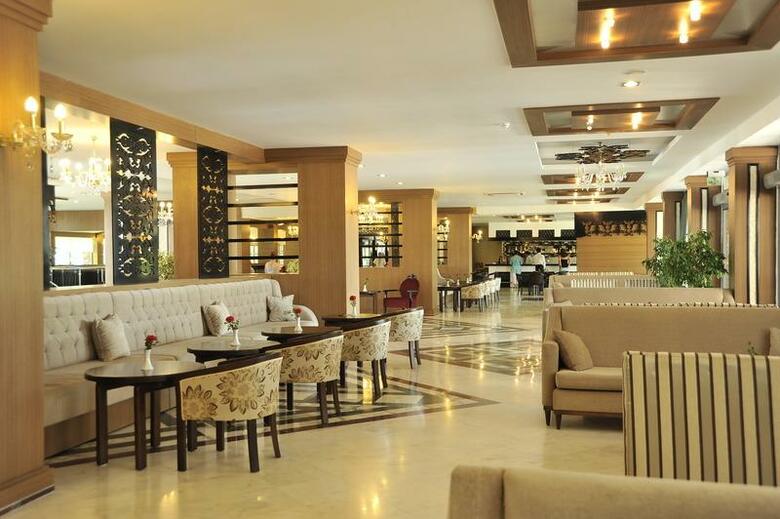 Corolla Hotel