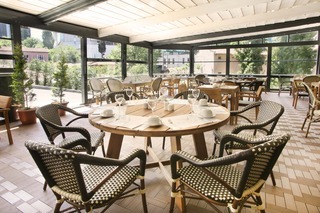Veyron Hotels
