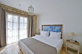 Bay C Hotel