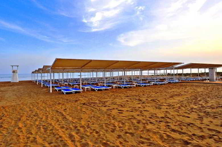 Hotel Ramada Resort Side