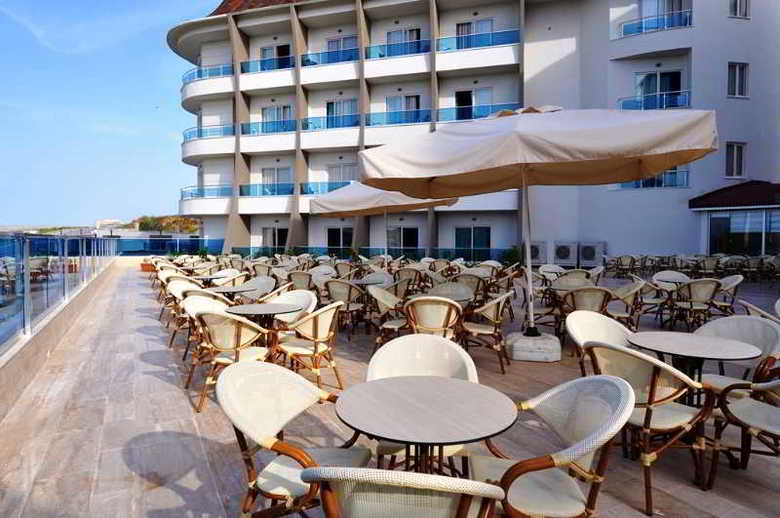Hotel Ramada Resort Side