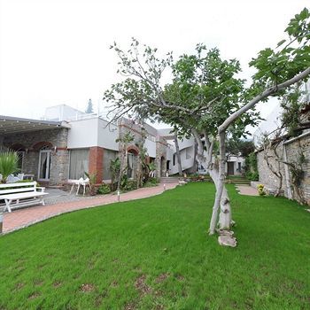 Babana Hotel