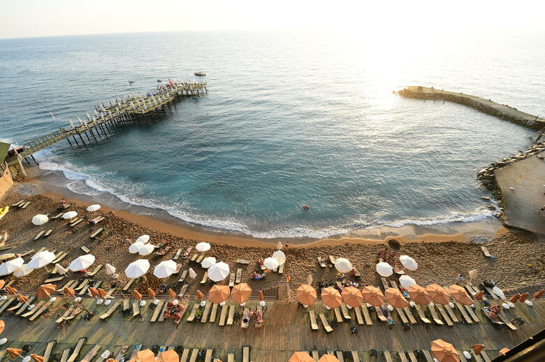 Utopia World Hotel