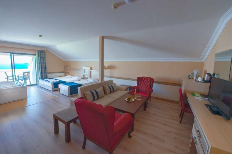 Utopia World Hotel