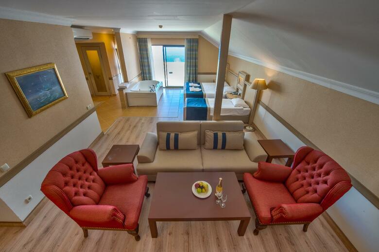 Utopia World Hotel