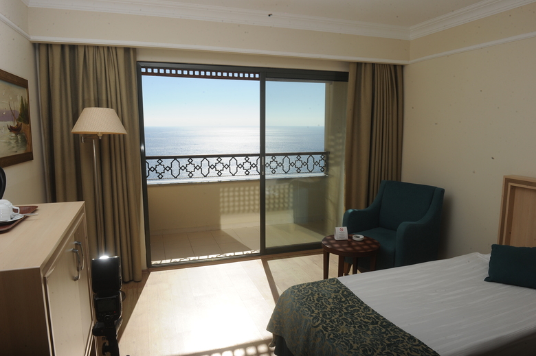 Utopia World Hotel