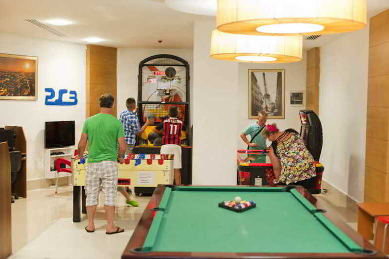 Diamond Beach Hotel