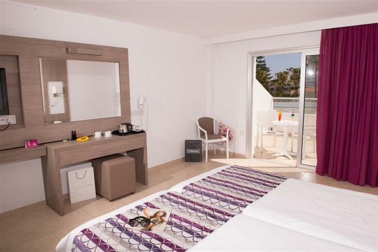 New Famagusta Hotel
