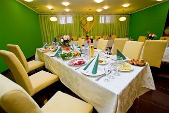 Green Park Kaluga Hotel