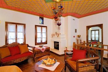 Melanthi Traditional Hotel