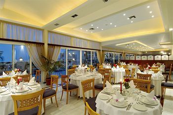 Hotel Selini Suites
