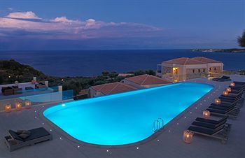 Hotel Camvillia Resort