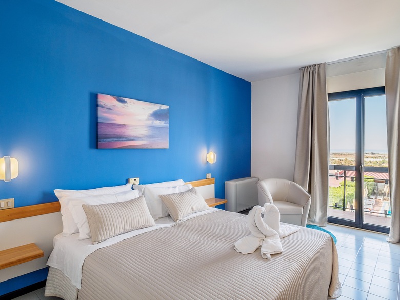 Hostal Athena Resort
