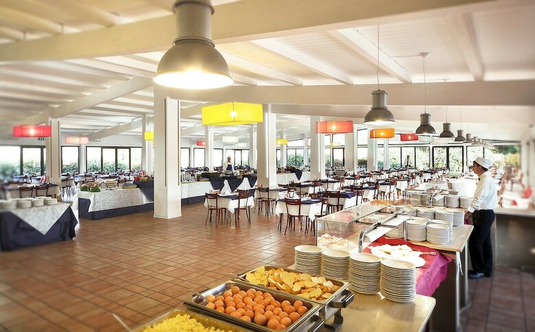 Hostal Athena Resort