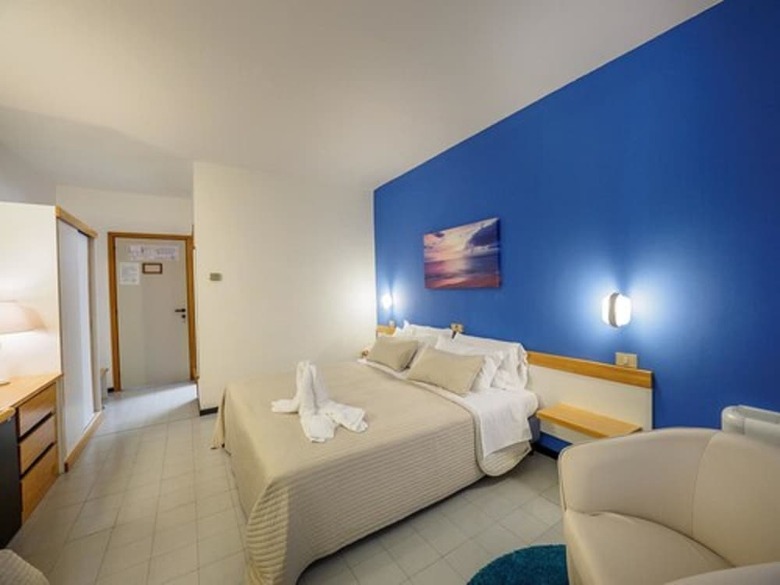 Hostal Athena Resort