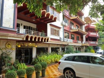 Goldiana Hotel