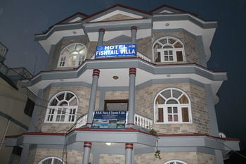 Hotel Fishtail Lodge